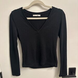 Wilfred Black V-Neck Long Sleeve Top